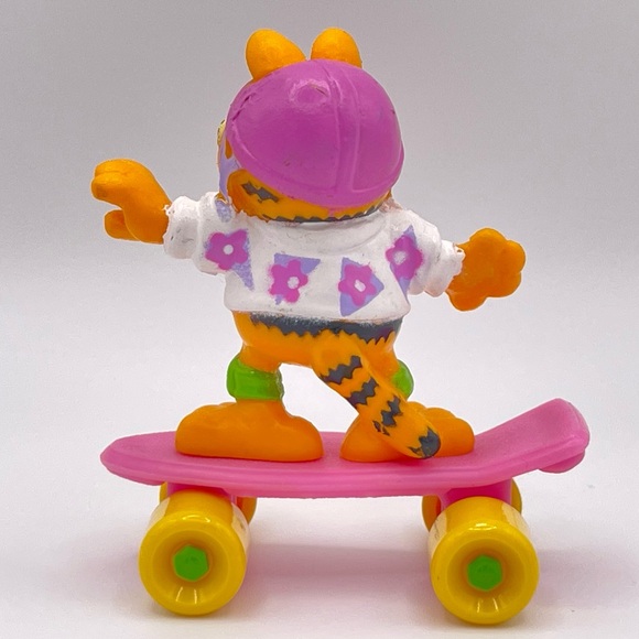 Skateboard Garfield - Picture 2 of 5